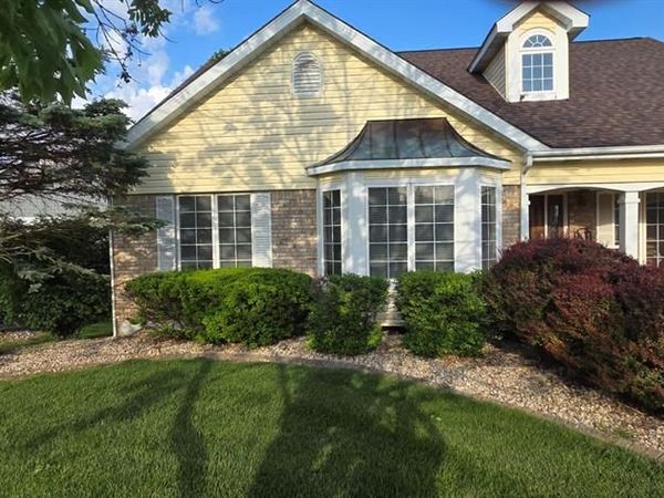 504 Malinmor Drive, St Charles, MO 63304