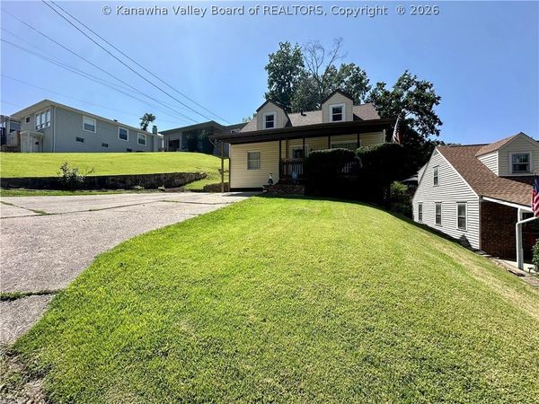 871 S Washington Street, St Albans, WV 25177