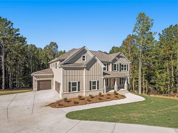 1695 West Hightower Trail , Conyers, GA 30012