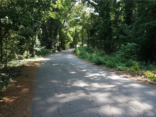 1821 Mary George Avenue , Atlanta, GA 30318
