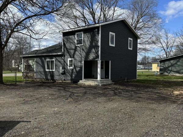 429 S Capital Avenue, Athens, MI 49011