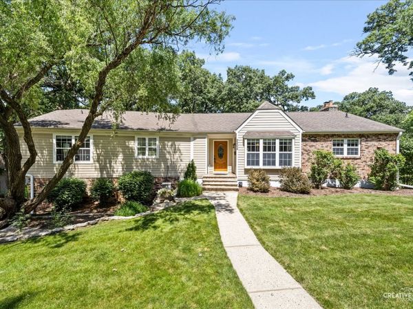 2202 COUNTRY KNOLL Lane , Elgin, IL 60123