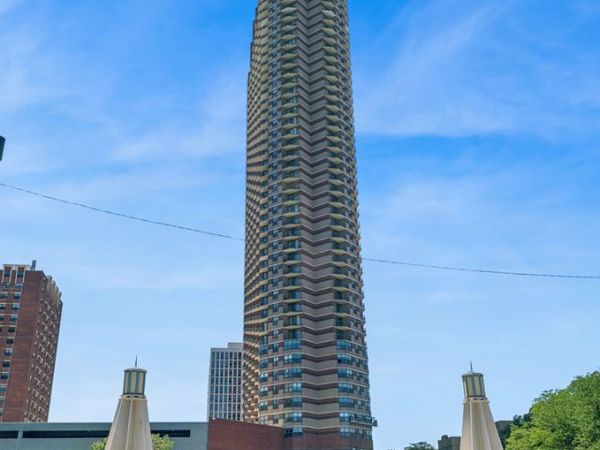 3660 N Lake Shore Drive , Unit 2812, Chicago, IL 60613