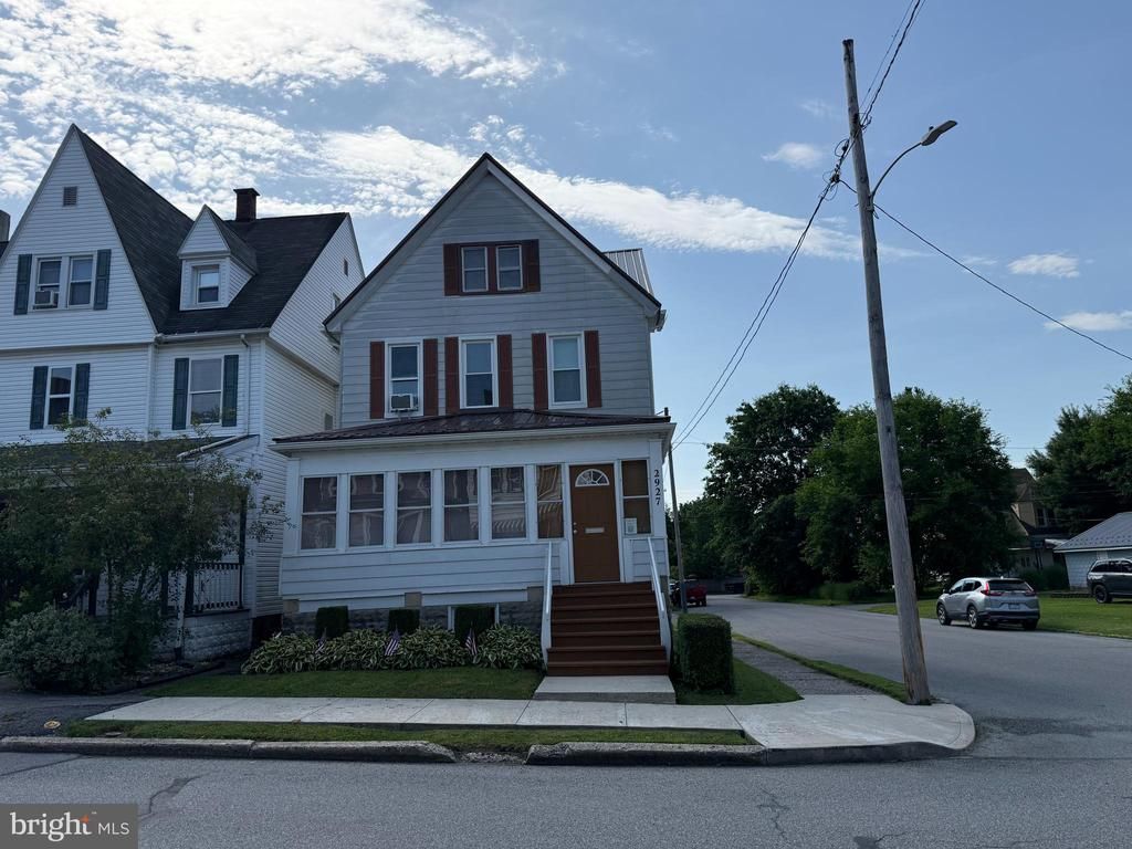 2927 PINE AVENUE , ALTOONA, PA 16601