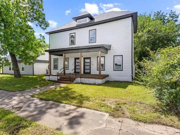 506 W Owing Street , Denison, TX 75020