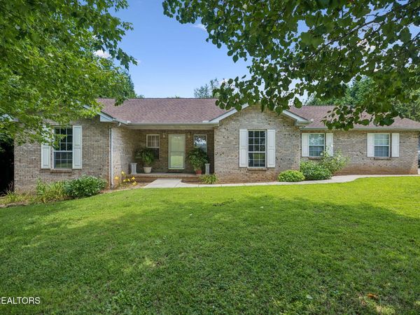 5616 Brandon Park Drive, Maryville, TN 37804