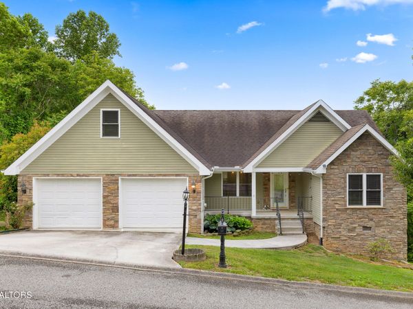 212 Poppy Hill Lane, LaFollette, TN 37766