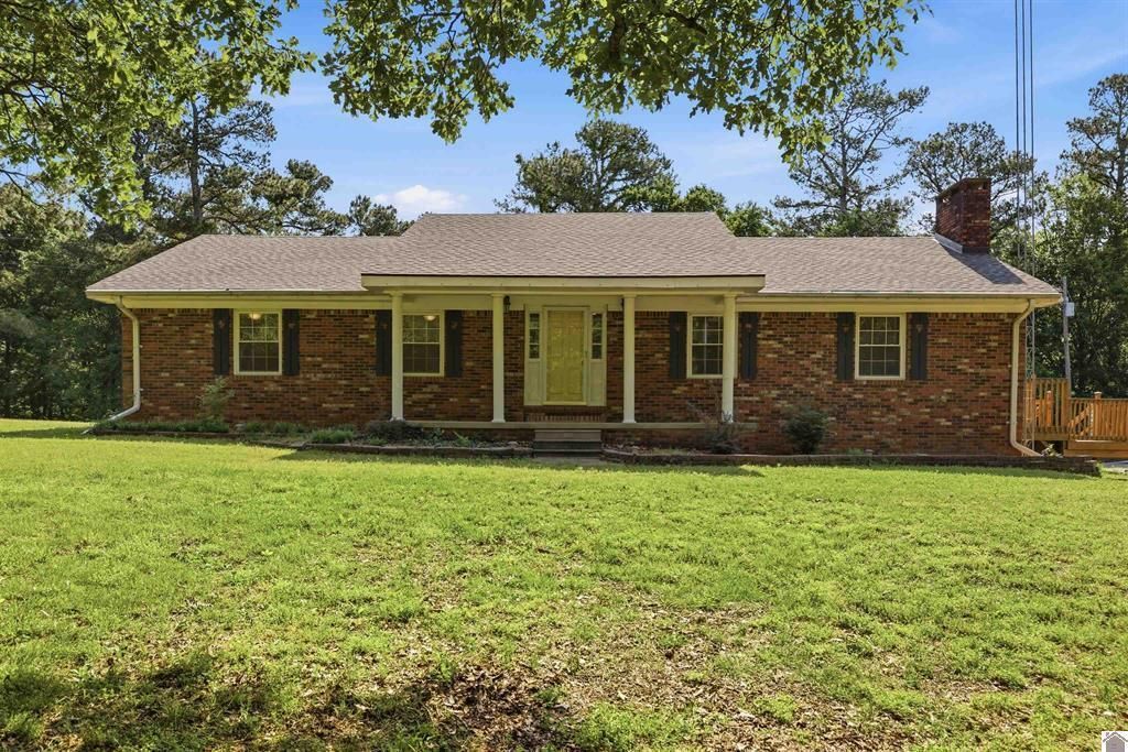 948 Kendall Road, Mayfield, KY 42066 Main Photo