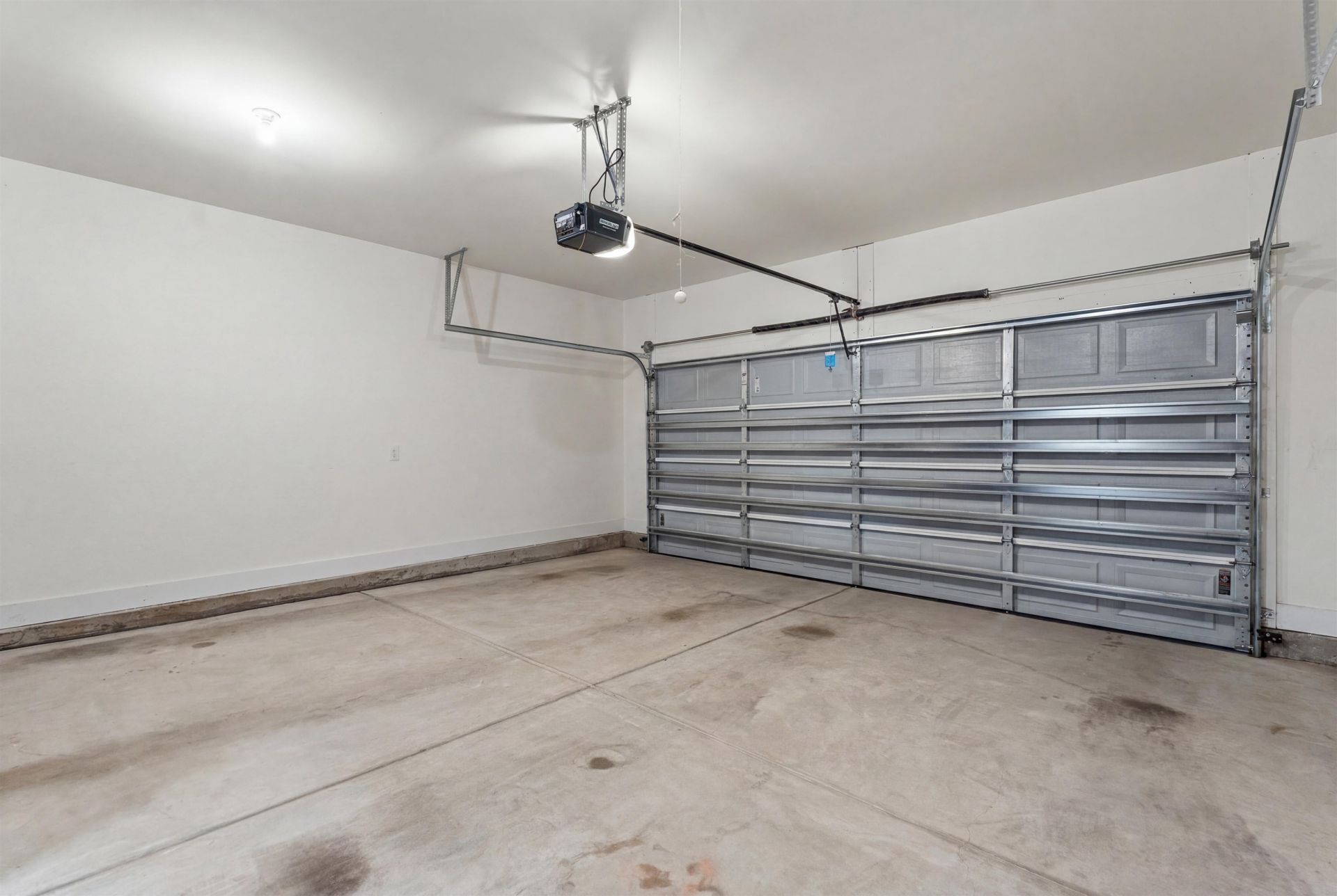 1052 Jase Dr.  Photo 36
