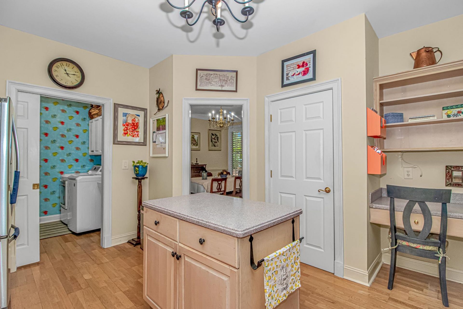 358 Doral Dr. Photo 11