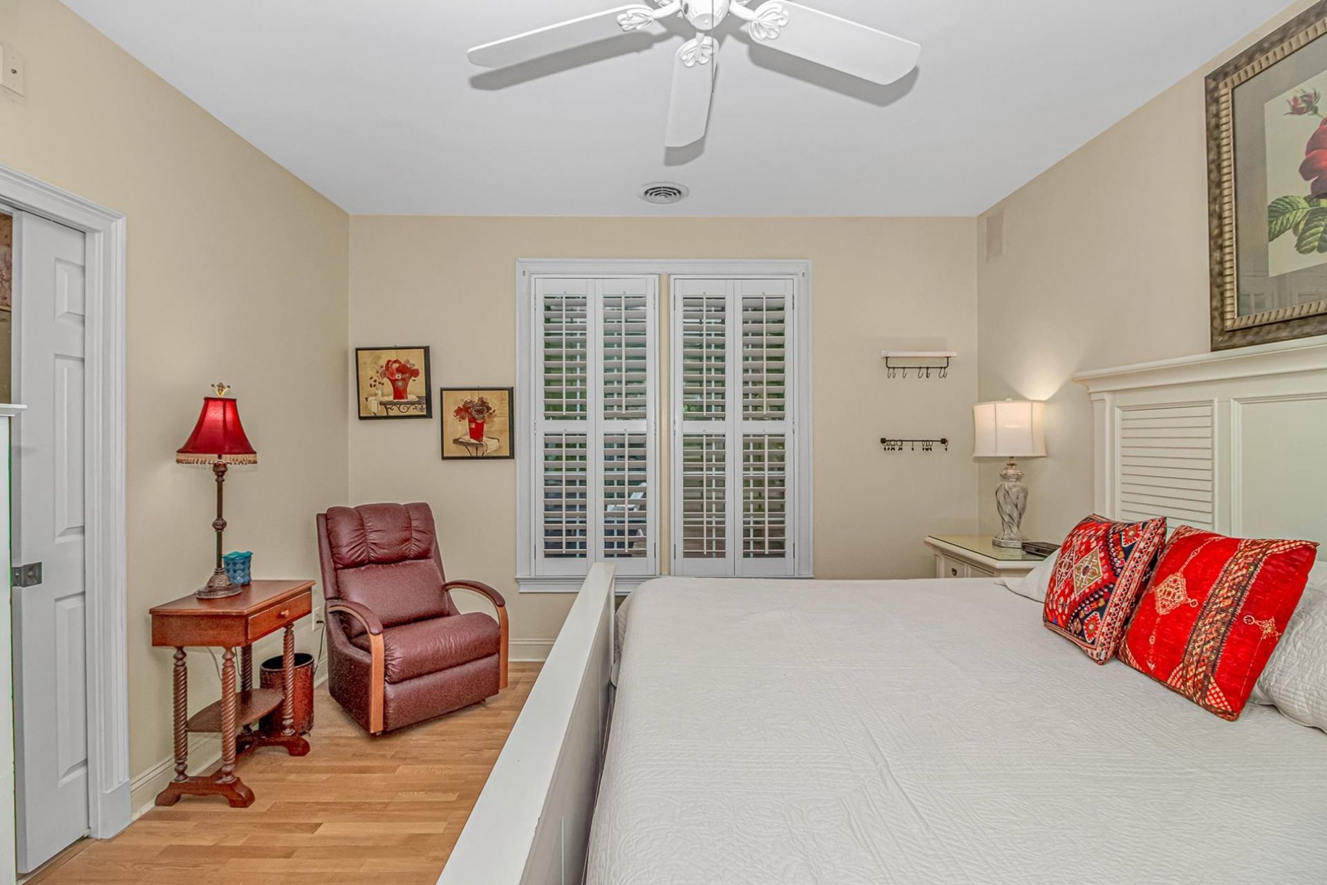 358 Doral Dr. Photo 18