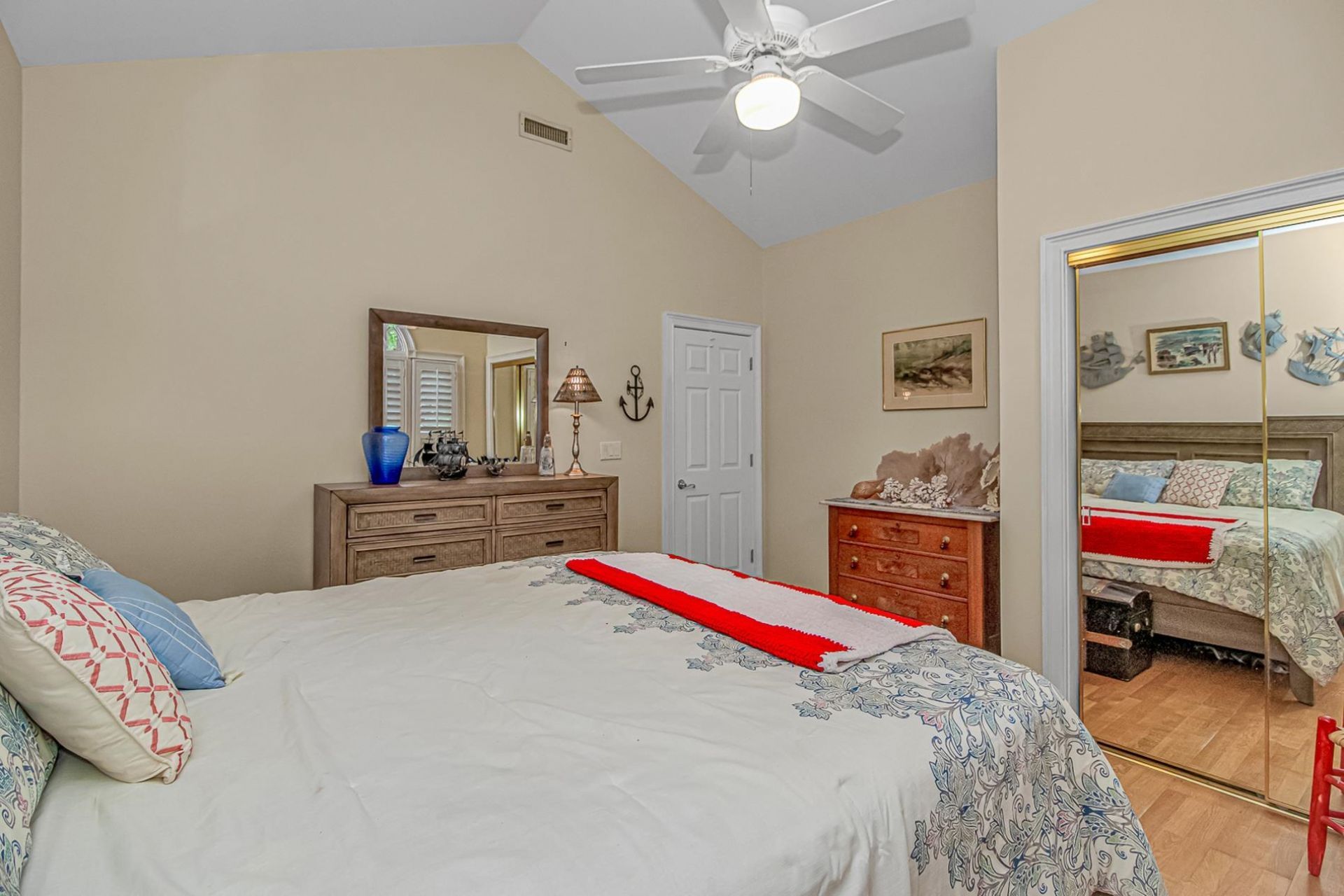 358 Doral Dr. Photo 22