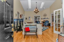 358 Doral Dr. photo 4