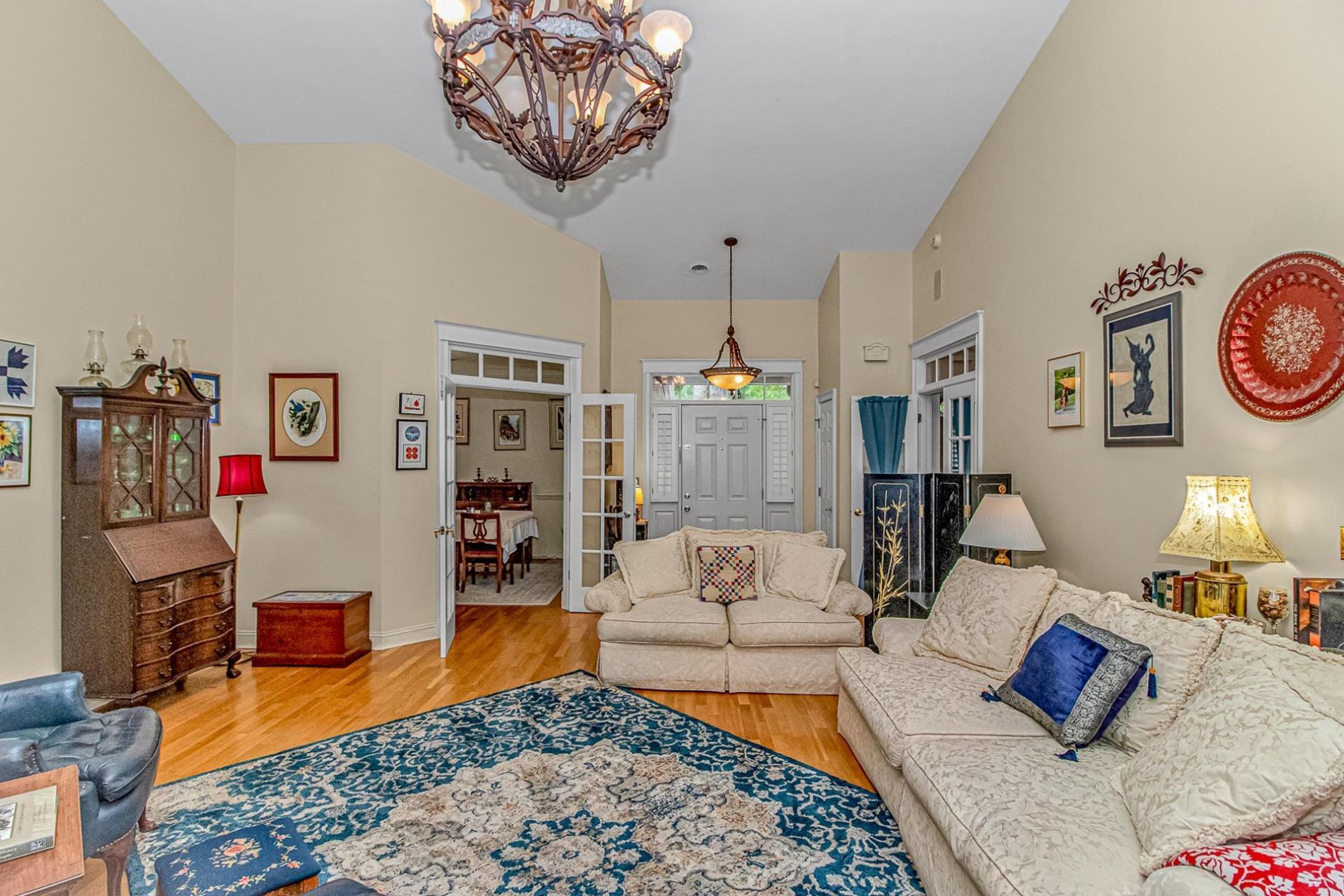 358 Doral Dr. Photo 5