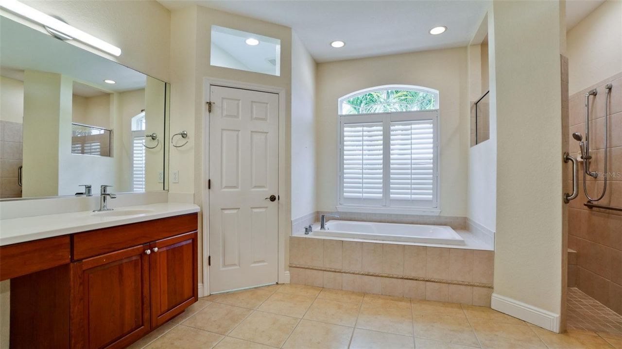 5323 90th Avenue Circle E, Parrish, FL 34219 Photo