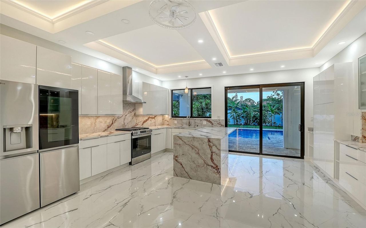 2483 Bay Street, Sarasota, FL 34237 Photo