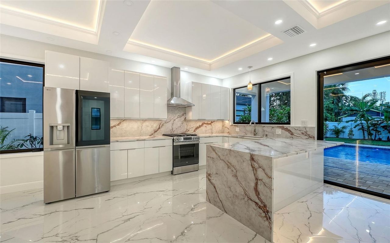 2483 Bay Street, Sarasota, FL 34237 Photo