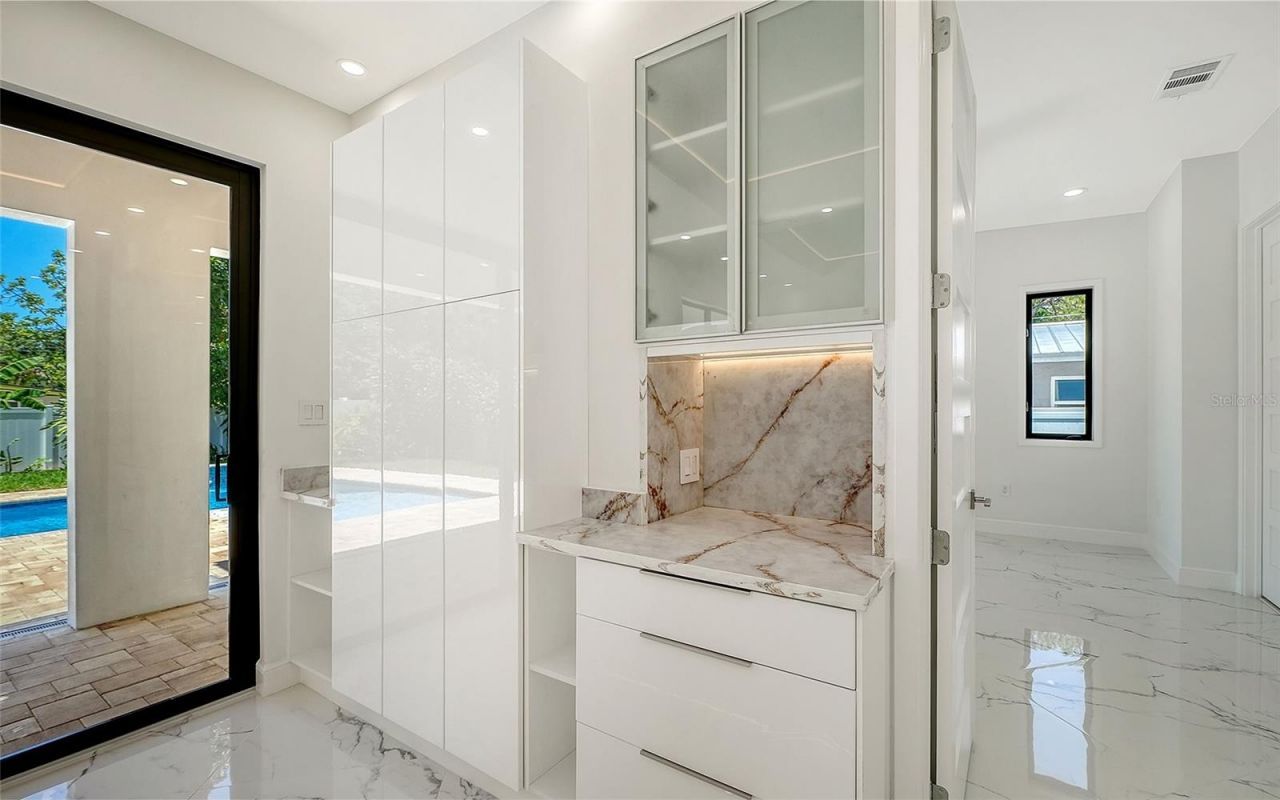 2483 Bay Street, Sarasota, FL 34237 Photo