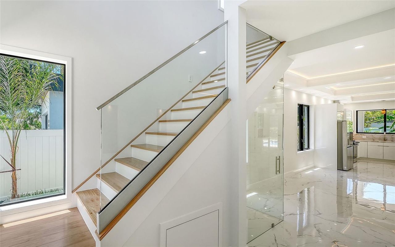 2483 Bay Street, Sarasota, FL 34237 Photo