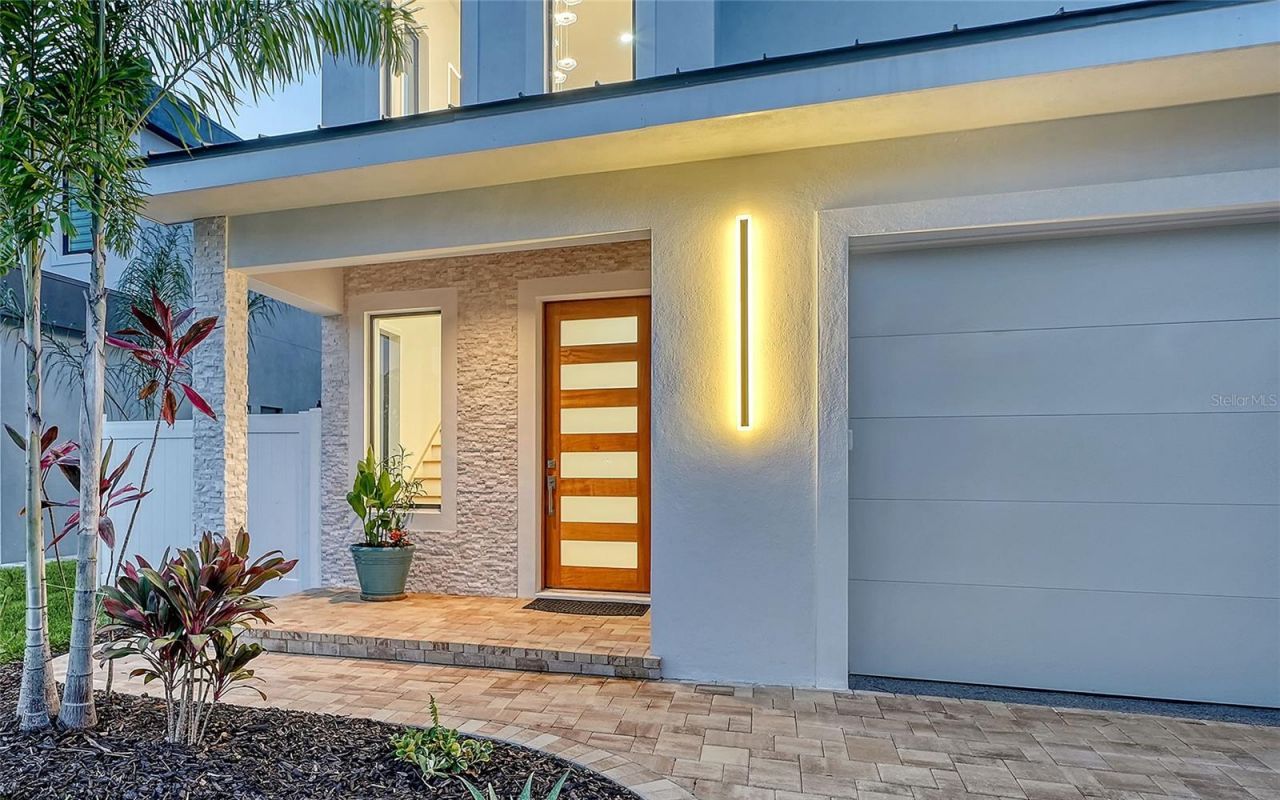 2483 Bay Street, Sarasota, FL 34237 Photo