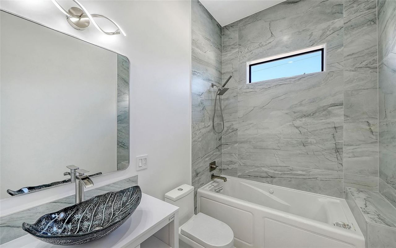 2483 Bay Street, Sarasota, FL 34237 Photo