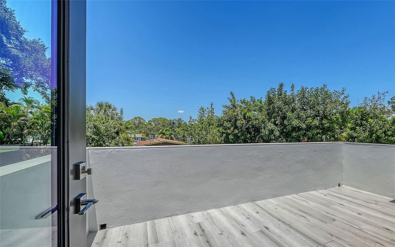 2483 Bay Street, Sarasota, FL 34237 Photo