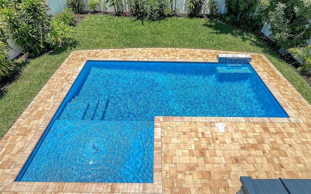 2483 Bay Street, Sarasota, FL 34237 Photo