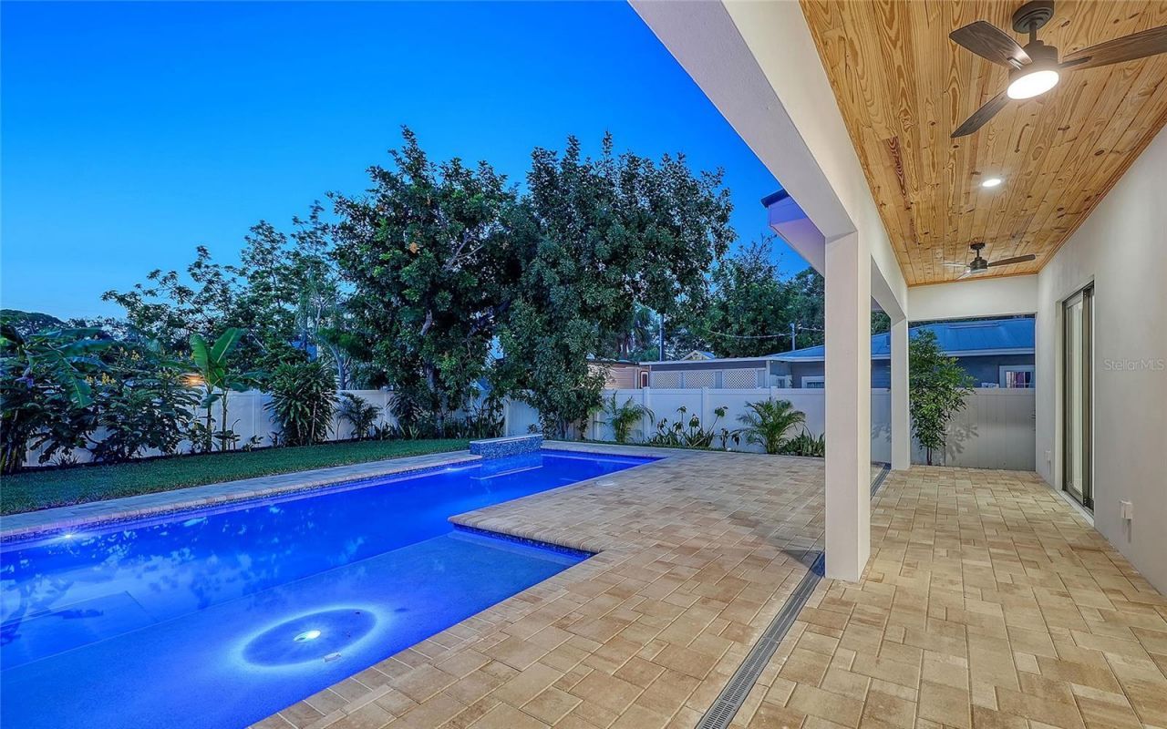 2483 Bay Street, Sarasota, FL 34237 Photo