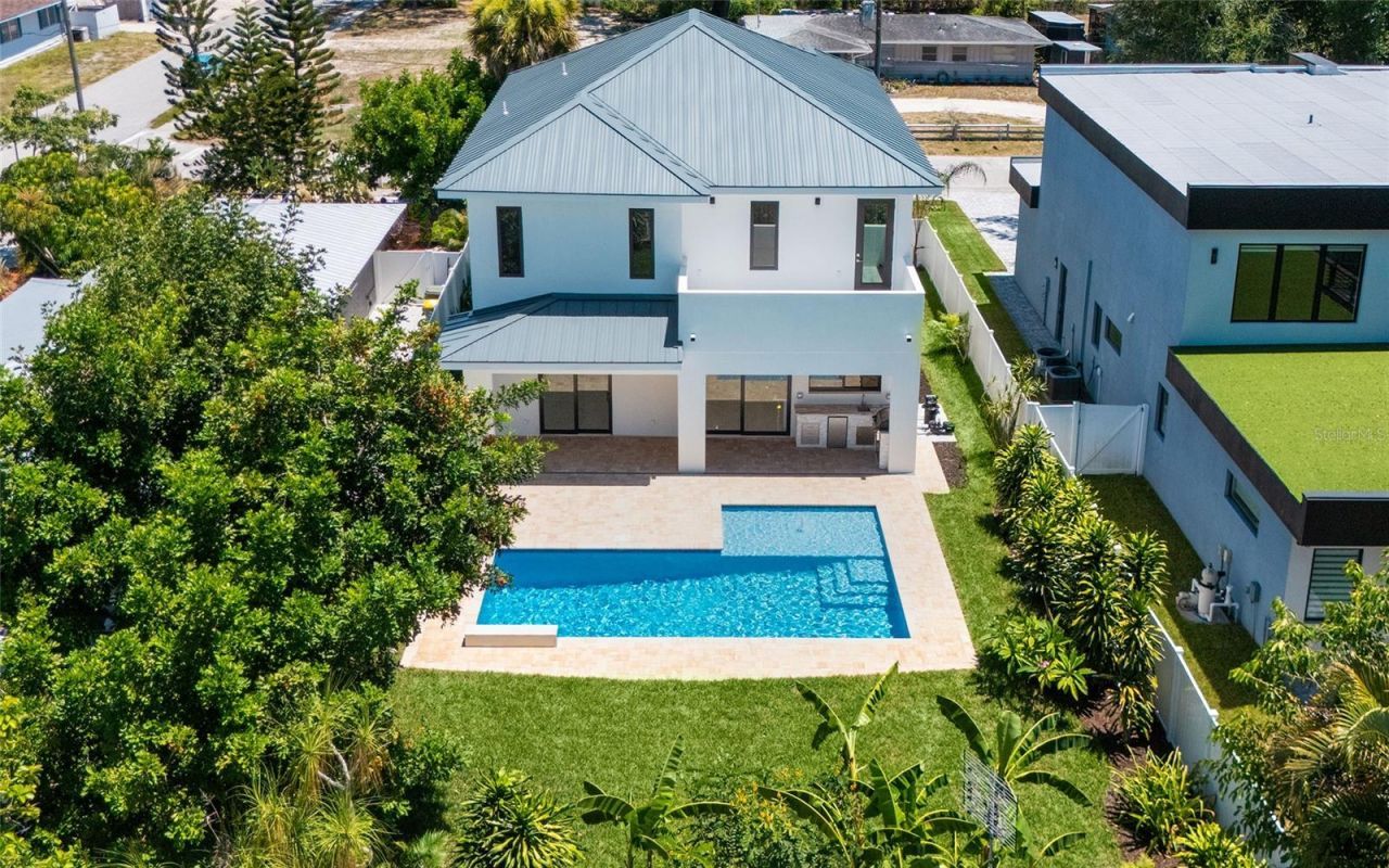 2483 Bay Street, Sarasota, FL 34237 Photo