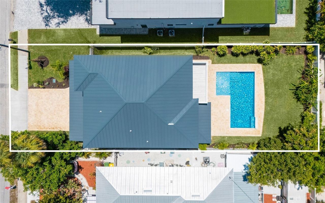 2483 Bay Street, Sarasota, FL 34237 Photo