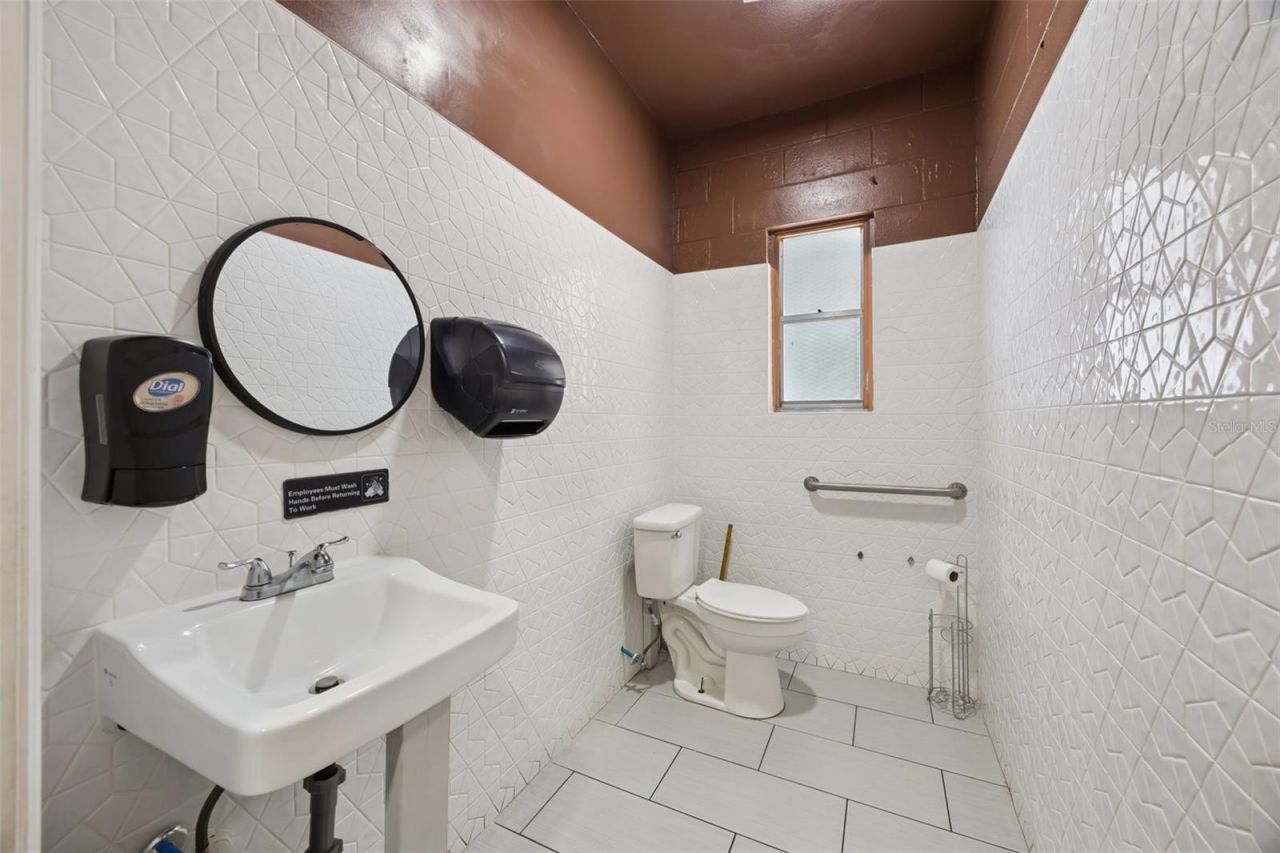 3640 Sanford Avenue , Sanford, FL 32773 Photo