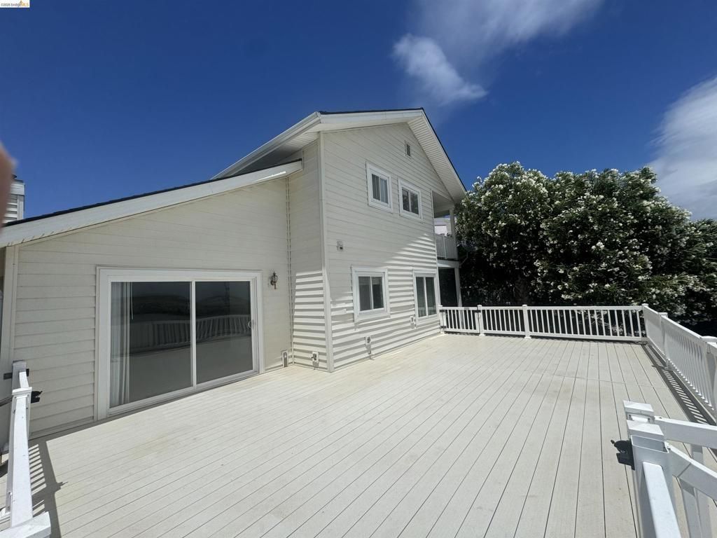 5880 Starboard Dr, Discovery Bay, CA 94505 Main Photo