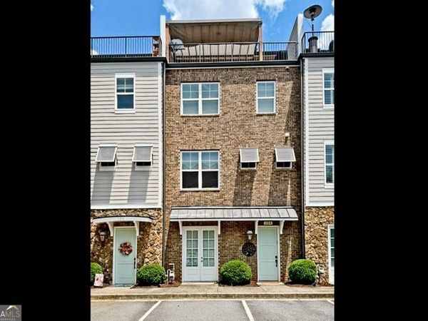 104 Canton Way, Roswell, GA 30075