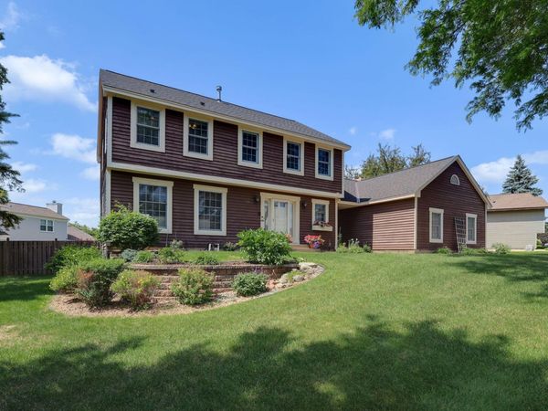 455 High Point Curve S, Maplewood, MN 55119