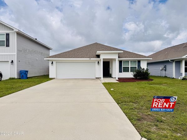 4007 Pioneer Lane , Callaway, FL 32404