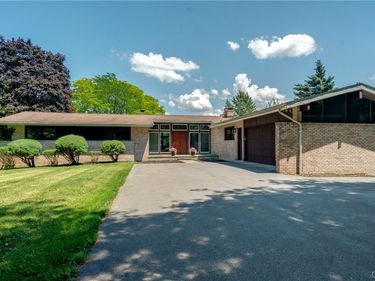 5157 Skyline Dr Drive, Syracuse, NY 13215