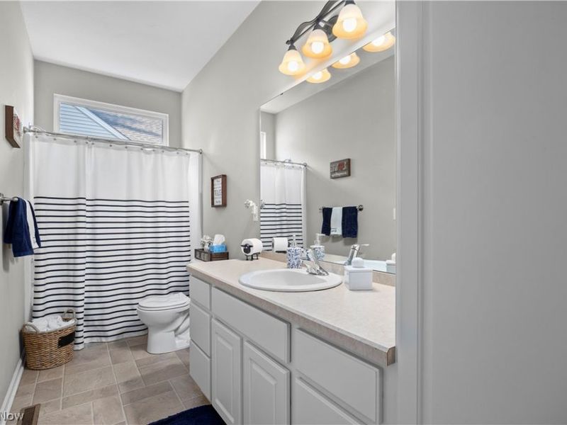 652 Lakeside Drive, Avon Lake, OH 44012 Photo 27