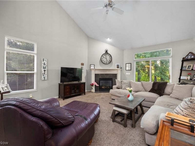 652 Lakeside Drive, Avon Lake, OH 44012 Photo 8