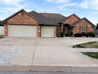 5612 Holly Brooke Lane Oklahoma City, OK 73135
