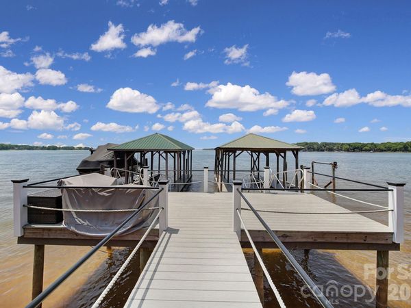 704 Isle Of Pines Road, Mooresville, NC 28117