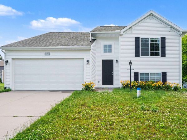 50784 Maple Isle Drive, Elkhart, IN 46514