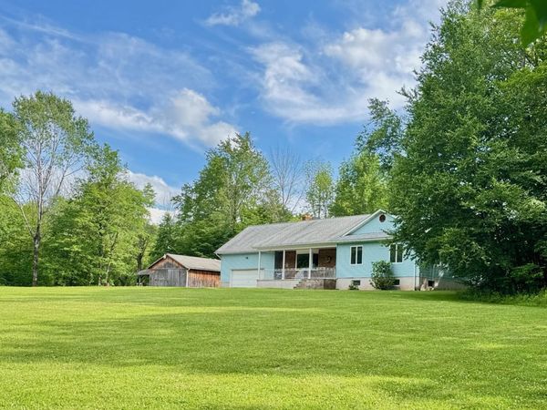 61 Murphy Hill Road, Pleasant Mount, PA 18453