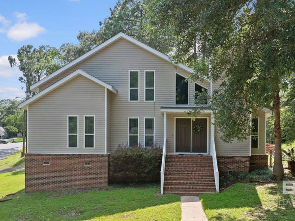201 Maplewood Loop, Daphne, AL 36526