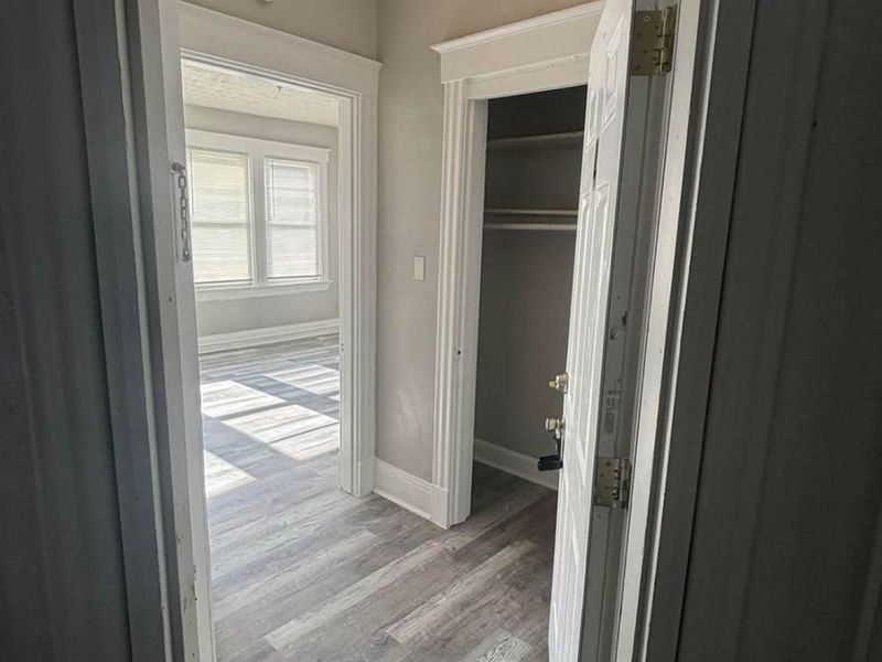 3671 Vine Street, Cincinnati, OH 45220 Photo 2