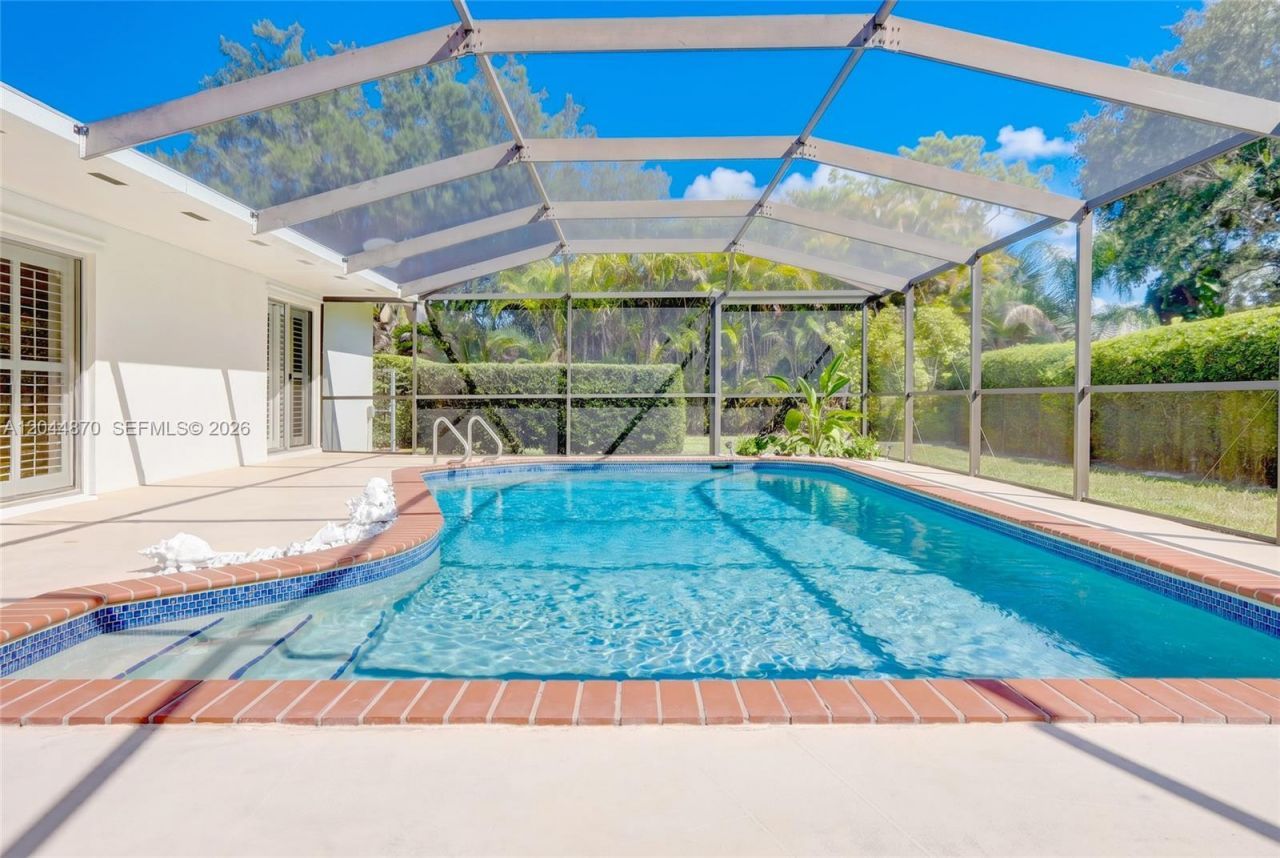7520 SW 164th St , Palmetto Bay, FL 33157 Photo