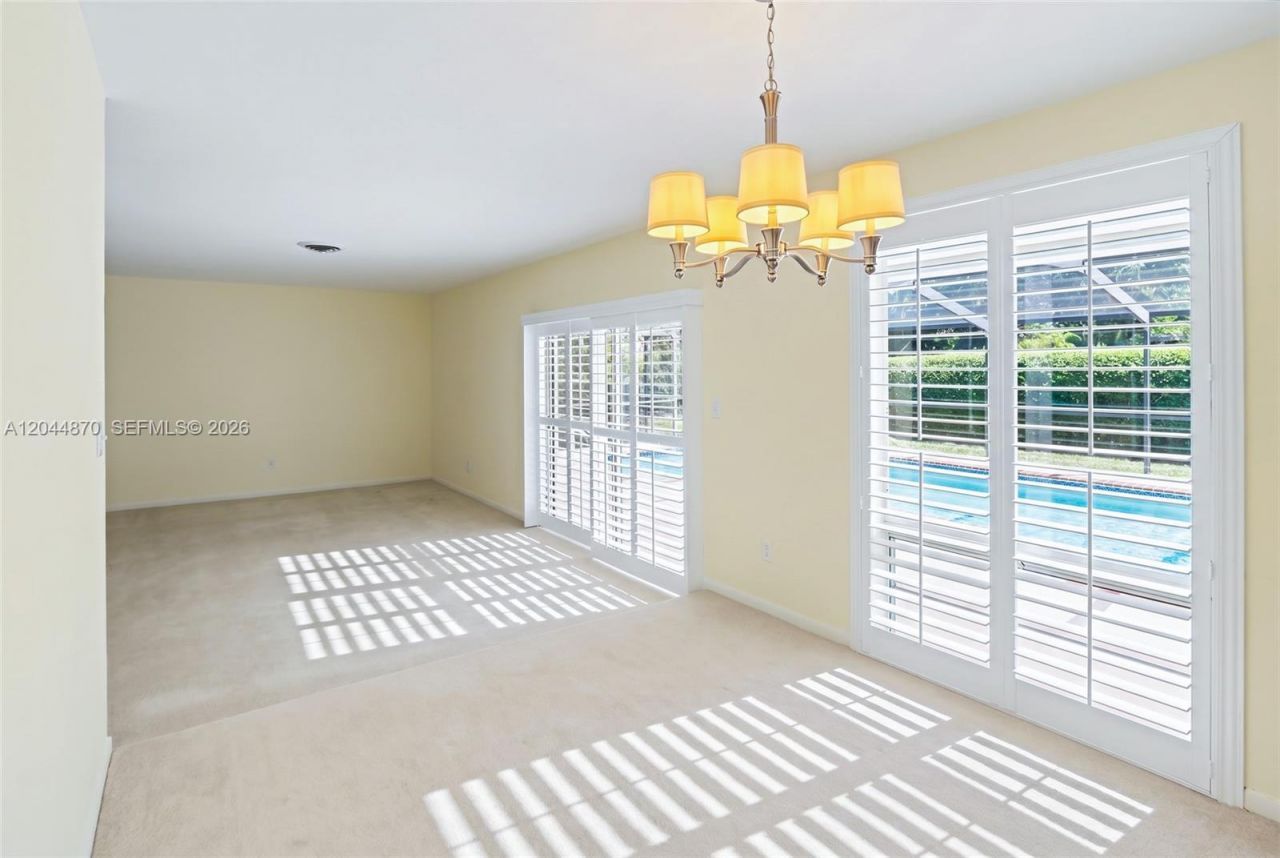 7520 SW 164th St , Palmetto Bay, FL 33157 Photo