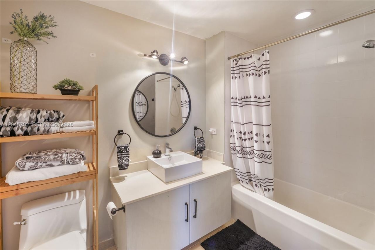 3301 NE 1st Ave , Unit M0705, Miami, FL 33137 Photo