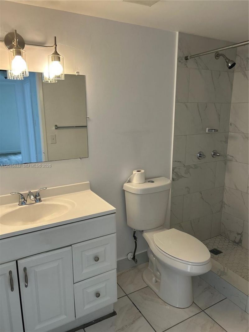301 W Park Dr , Unit 101-11, Miami, FL 33172 Photo
