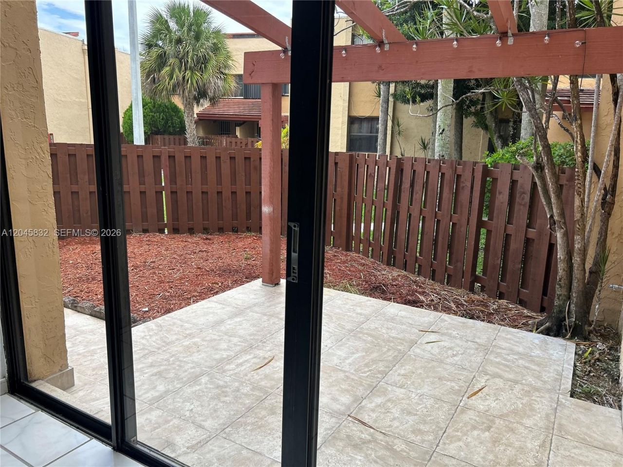 301 W Park Dr , Unit 101-11, Miami, FL 33172 Photo