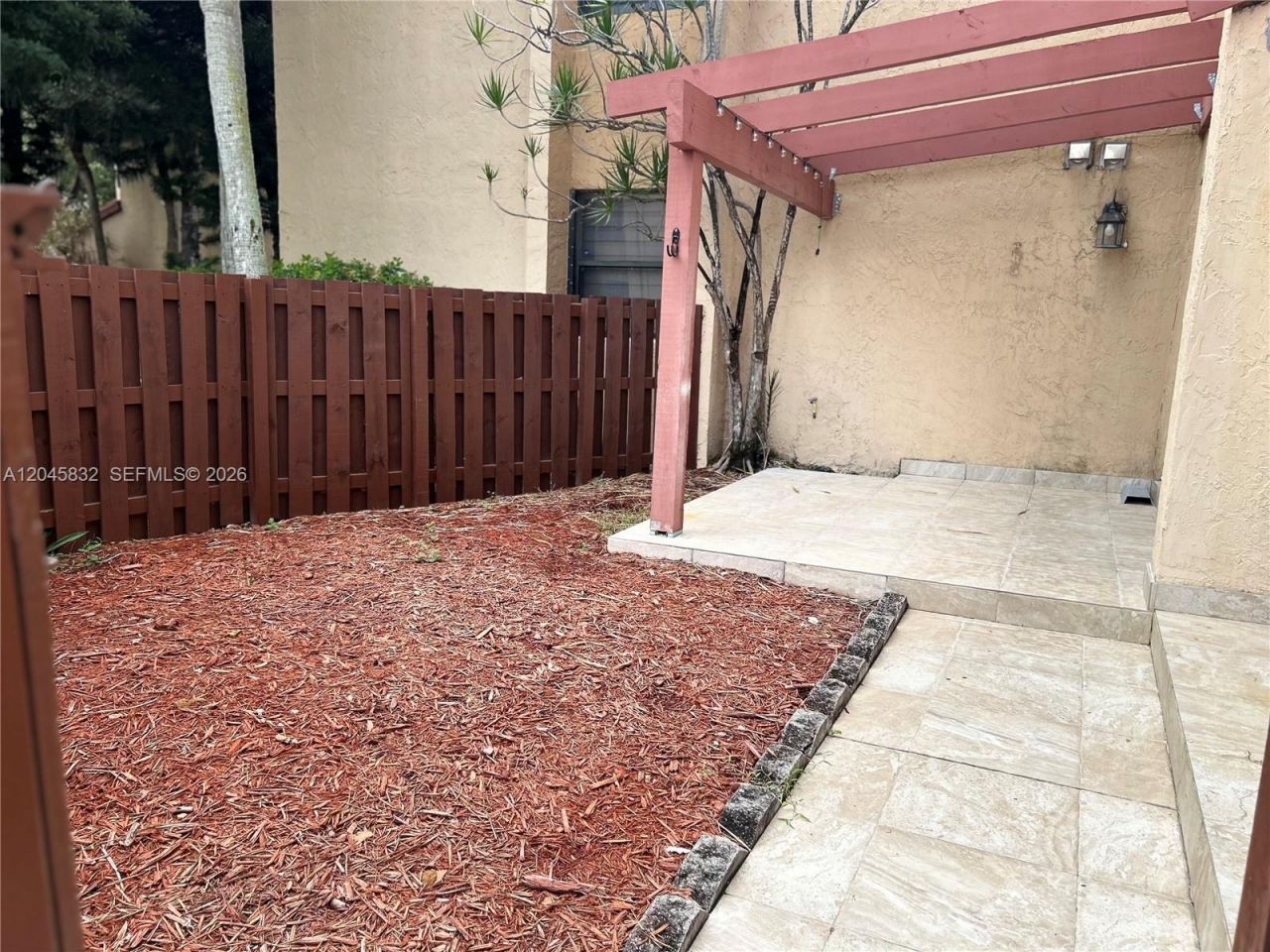 301 W Park Dr , Unit 101-11, Miami, FL 33172 Photo